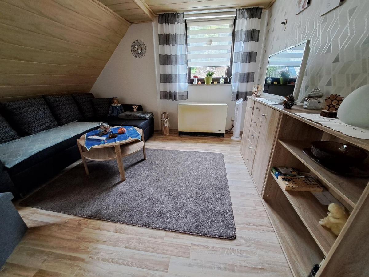 Ferienwohnung Sonja Mit Garten Und Freisitz Steinwiesen エクステリア 写真