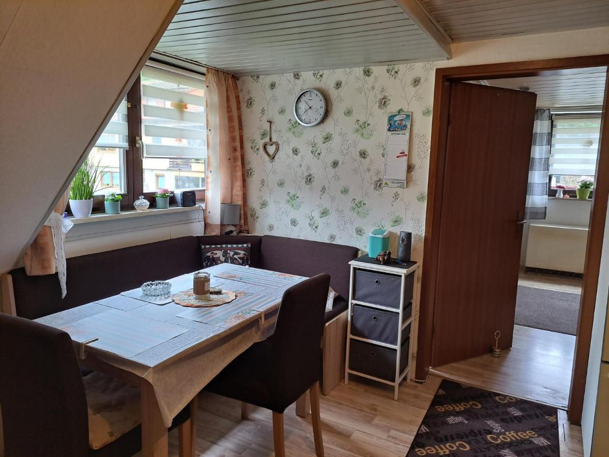 Ferienwohnung Sonja Mit Garten Und Freisitz Steinwiesen エクステリア 写真