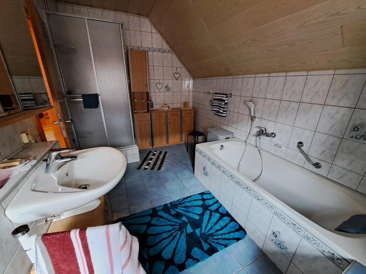 Ferienwohnung Sonja Mit Garten Und Freisitz Steinwiesen エクステリア 写真